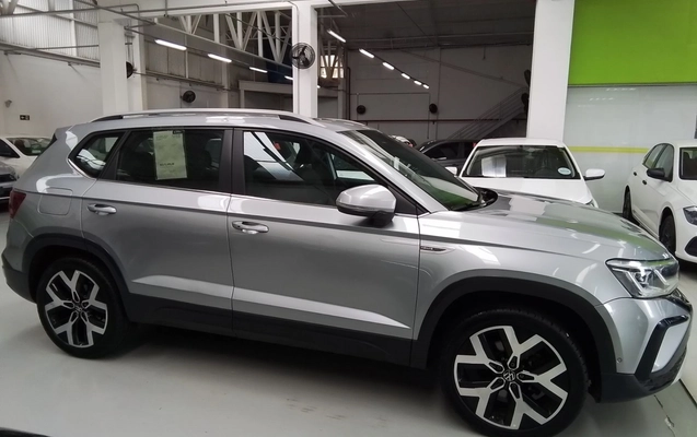 imagem-https://www.socarrao.com.br/sc-vehicle-images-prod/4021028/1790056984165-1_045753.jpg