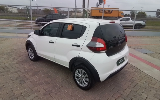 imagem-https://www.socarrao.com.br/sc-vehicle-images-prod/4023265/1790061135102-1_044733.jpg
