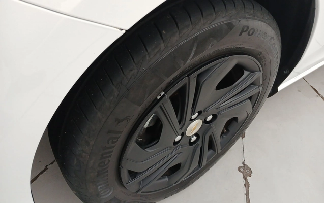 imagem-https://www.socarrao.com.br/sc-vehicle-images-prod/4024039/1790062540568-1_012953.jpg