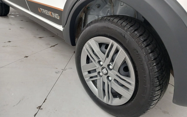 imagem-https://www.socarrao.com.br/sc-vehicle-images-prod/4024541/1790064543825-2_041118.jpg