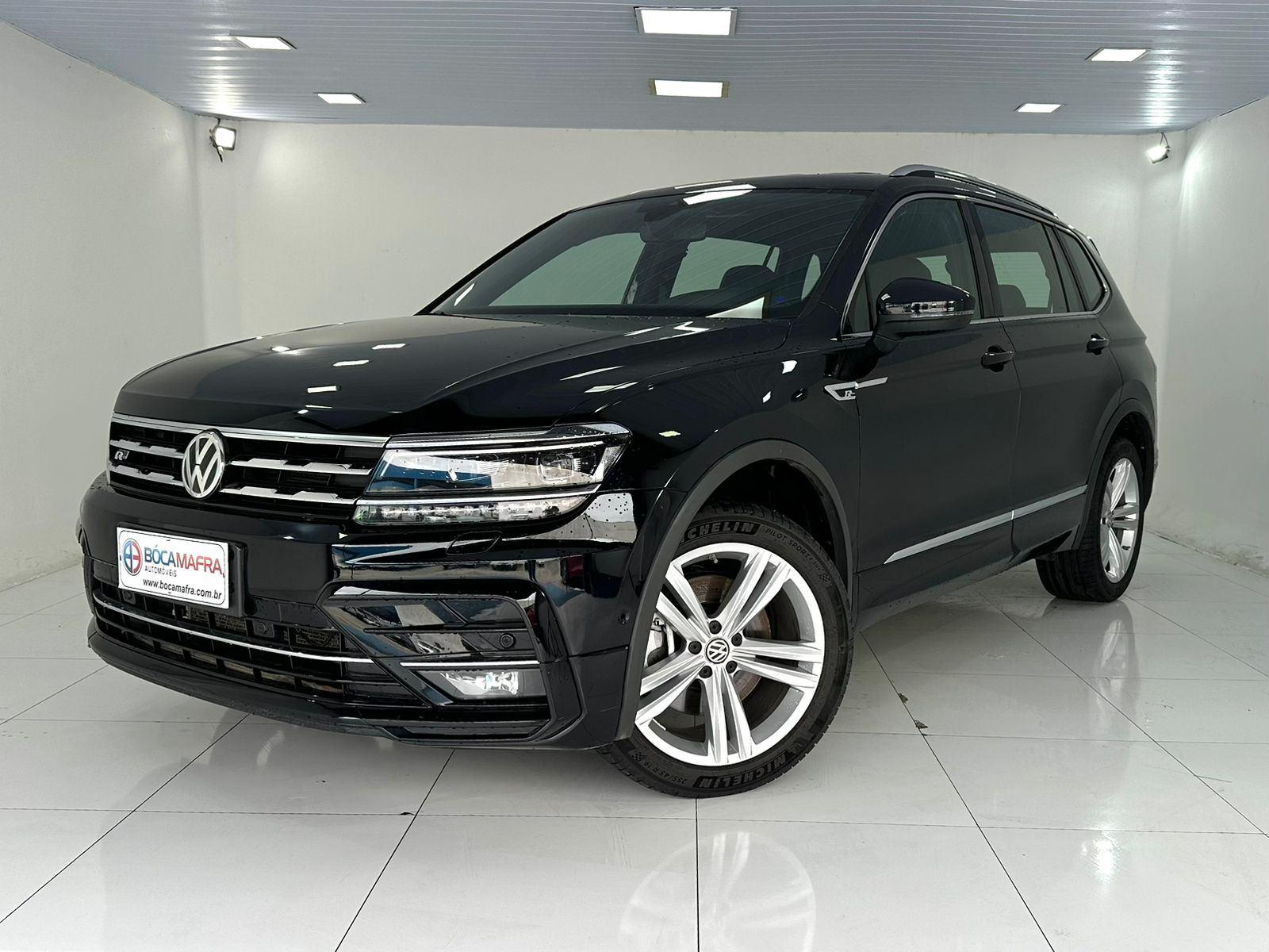 Volkswagen Tiguan Allspac R-Line 350 TSI 2.0 4x4 na cor Preto em Brusque / SC - 40249