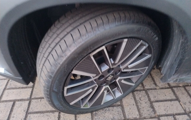 imagem-https://www.socarrao.com.br/sc-vehicle-images-prod/4024981/1790066938263-1_095921.jpg