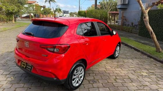 imagem-https://www.socarrao.com.br/sc-vehicle-images-prod/4025106/1790076620149-fiat-argo-1.0-firefly-flex-drive-manual-wmimagem08242580528.jpg