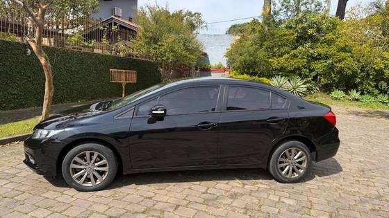 imagem-https://www.socarrao.com.br/sc-vehicle-images-prod/4025107/1790076621092-honda-civic-2.0-lxr-16v-flex-4p-automatico-wmimagem08240780577.jpg