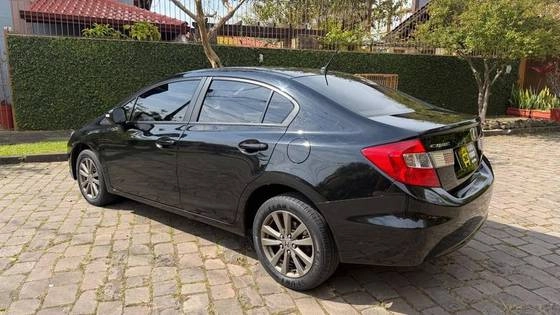imagem-https://www.socarrao.com.br/sc-vehicle-images-prod/4025107/1790076621094-honda-civic-2.0-lxr-16v-flex-4p-automatico-wmimagem08240854392.jpg