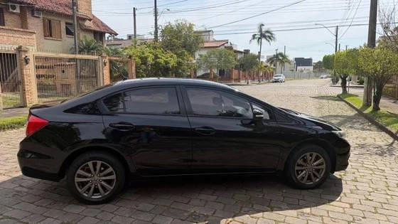 imagem-https://www.socarrao.com.br/sc-vehicle-images-prod/4025107/1790076621101-honda-civic-2.0-lxr-16v-flex-4p-automatico-wmimagem08240995821.jpg