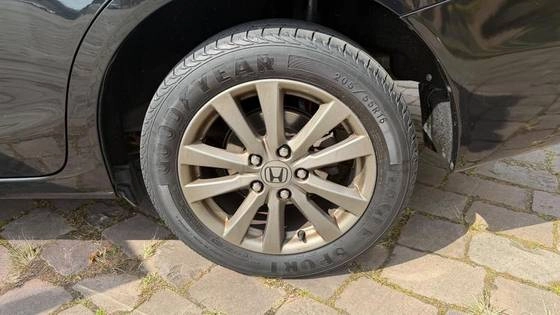 imagem-https://www.socarrao.com.br/sc-vehicle-images-prod/4025107/1790076621107-honda-civic-2.0-lxr-16v-flex-4p-automatico-wmimagem08241133128.jpg