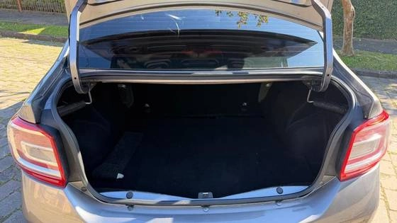 imagem-https://www.socarrao.com.br/sc-vehicle-images-prod/4025108/1790076622497-renault-logan-1.0-12v-sce-flex-zen-manual-wmimagem08254555780.jpg