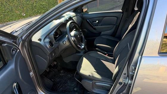 imagem-https://www.socarrao.com.br/sc-vehicle-images-prod/4025108/1790076622498-renault-logan-1.0-12v-sce-flex-zen-manual-wmimagem08254638627.jpg