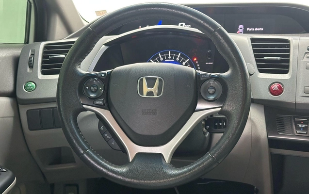 imagem-https://www.socarrao.com.br/sc-vehicle-images-prod/4025139/1790077004486-890cadf4debe4af7af43b48de656b964_1739885075337.jpg