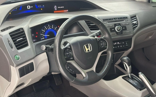 imagem-https://www.socarrao.com.br/sc-vehicle-images-prod/4025139/1790077004487-3c9ef41cfdaa44c4b18eb8c0e67f1d91_1739885075343.jpg