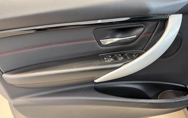 imagem-https://www.socarrao.com.br/sc-vehicle-images-prod/4025365/1790079881679-8498971_11_B_ccbde9b88e.jpeg