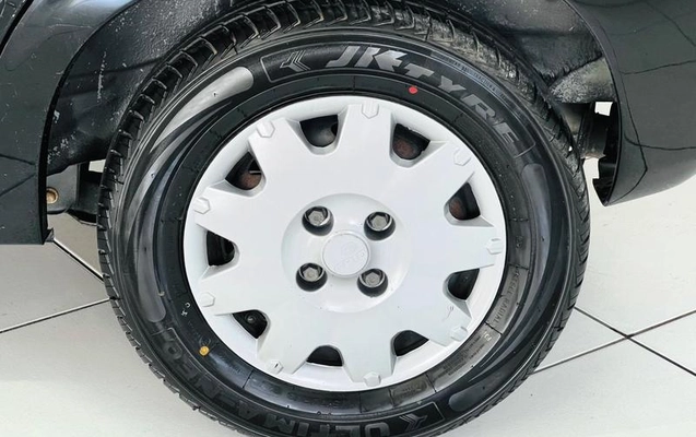 imagem-https://www.socarrao.com.br/sc-vehicle-images-prod/4025541/1791471553540-8497317_17_B_533f8c6356.jpeg
