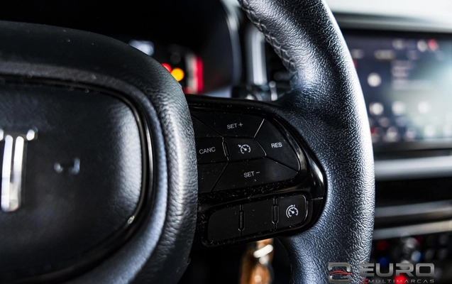 imagem-https://www.socarrao.com.br/sc-vehicle-images-prod/4026051/1790078877269-ff2a41616eb2468e9f1240b68016211e_1790078373344.jpg
