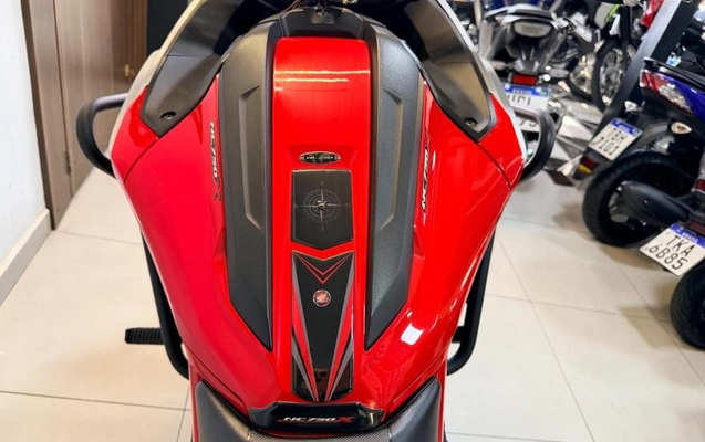 imagem-https://www.socarrao.com.br/sc-vehicle-images-prod/4026101/1792604320293-8484031_5_B_028420c5d0.jpeg
