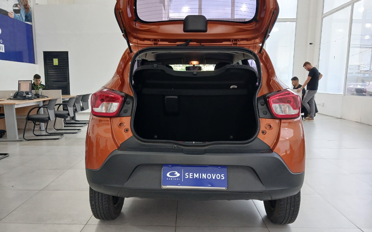 imagem-https://www.socarrao.com.br/sc-vehicle-images-prod/4026292/1790079782148-YjFhNTQ4NjctNmRjYS00NzRjLWI1M2EtMjkxM2RmODhjMjNiLmpwZWc.jpeg