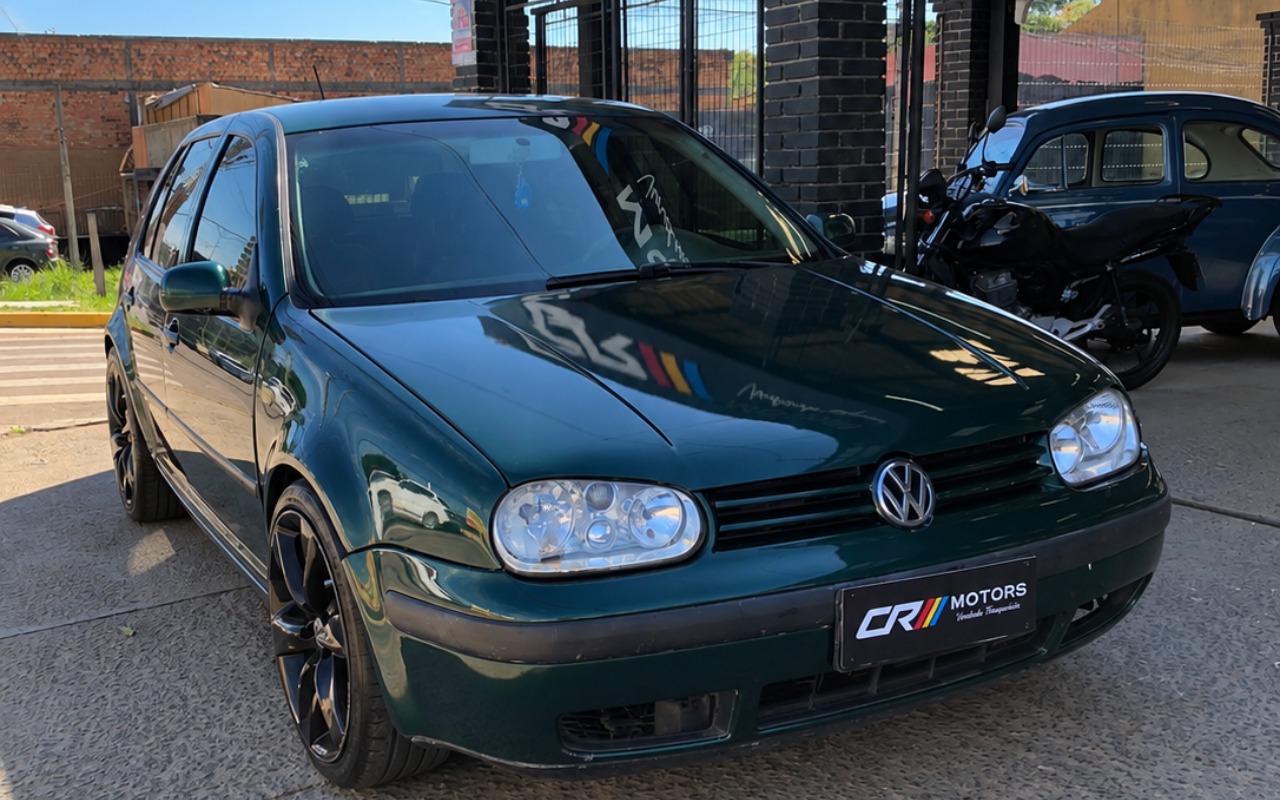 Volkswagen Golf 2000 Verde — foto 1 de 3