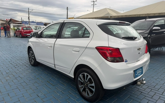 imagem-https://www.socarrao.com.br/sc-vehicle-images-prod/4026867/1790080754897-cb8e8d14581645fb8eb6c962dda27b2e_1790013798537.jpg