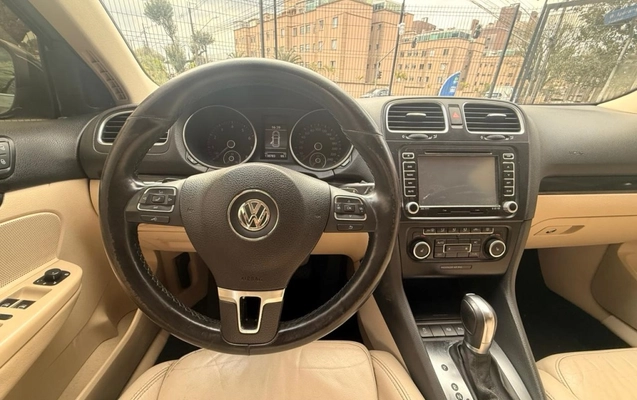 imagem-https://www.socarrao.com.br/sc-vehicle-images-prod/4026922/1790080800833-6_093904.jpg
