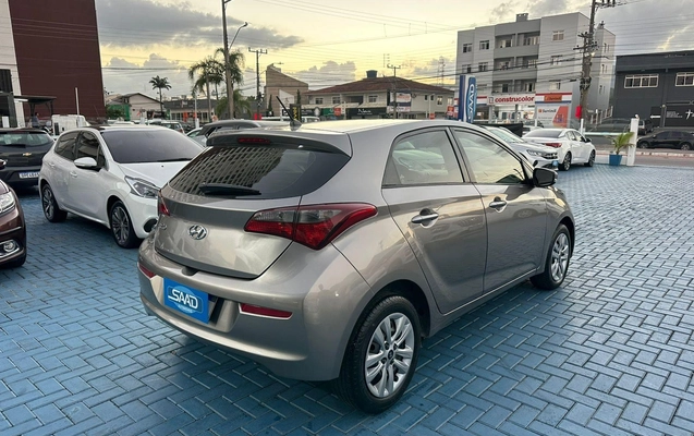 imagem-https://www.socarrao.com.br/sc-vehicle-images-prod/4026940/1790080950989-7b1f0d7dfd39423db947b76209e479df_1776192491264.jpg