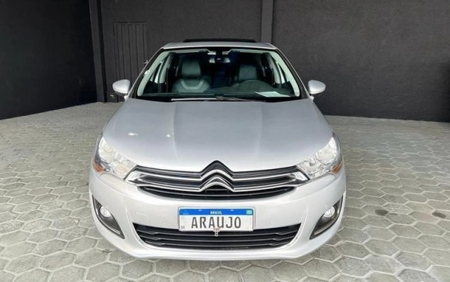 imagem-https://www.socarrao.com.br/sc-vehicle-images-prod/4027144/1790081451793-640_480_citroen-c4-lounge-tendance-1-6-thp-15-15-c20751-20.jpg