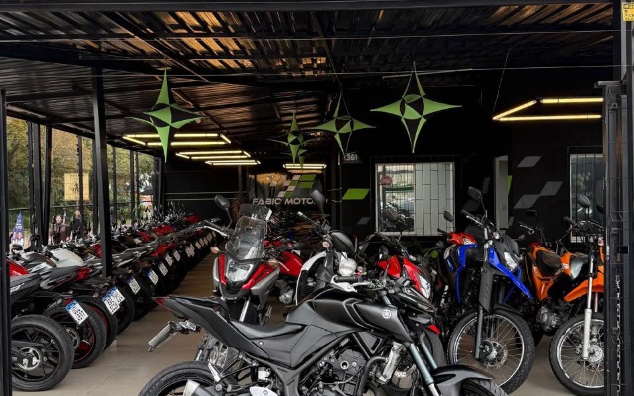 imagem-https://www.socarrao.com.br/sc-vehicle-images-prod/4027285/1790081697310-ODE3NTUxODUyXzE4MTI1NTc3NzkzODQyMjQ4XzcwMTYwOTY4Mzc3NTk3MDgyNzBfbi5qcGc.jpg