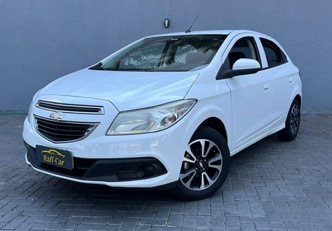 Chevrolet Onix 2013 Branco — foto 1 de 3