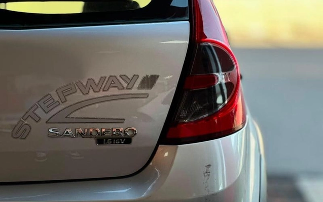 imagem-https://www.socarrao.com.br/sc-vehicle-images-prod/4027485/1790082064055-8181176_6_B_bce9c78fe3.jpeg