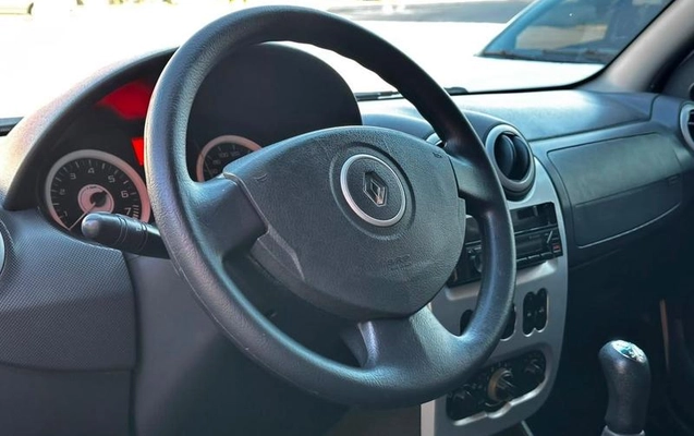 imagem-https://www.socarrao.com.br/sc-vehicle-images-prod/4027485/1790082064060-8181176_7_B_4b5bf4c21f.jpeg