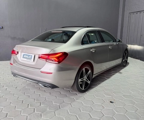 imagem-https://www.socarrao.com.br/sc-vehicle-images-prod/4027524/1790082110510-640_480_mercedes-benz-classe-a-200-sedan-advance-1-3-turbo-19-20-3ea677-10.jpg