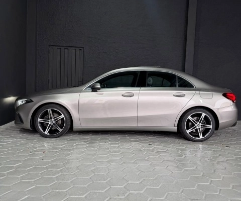 imagem-https://www.socarrao.com.br/sc-vehicle-images-prod/4027524/1790082110515-640_480_mercedes-benz-classe-a-200-sedan-advance-1-3-turbo-19-20-3ea677-7.jpg