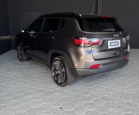 imagem-https://www.socarrao.com.br/sc-vehicle-images-prod/4027592/1790082352077-640_480_jeep-compass-1-3-t270-limited-1-3-aut-22-22-4dcd71-9.jpg