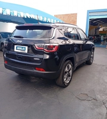 imagem-https://www.socarrao.com.br/sc-vehicle-images-prod/4027630/1790082439879-640_480_jeep-compass-2-0-longitude-flex-aut-19-19-c79c52-14.jpg