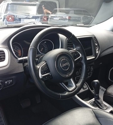imagem-https://www.socarrao.com.br/sc-vehicle-images-prod/4027630/1790082439884-640_480_jeep-compass-2-0-longitude-flex-aut-19-19-c79c52-3.jpg