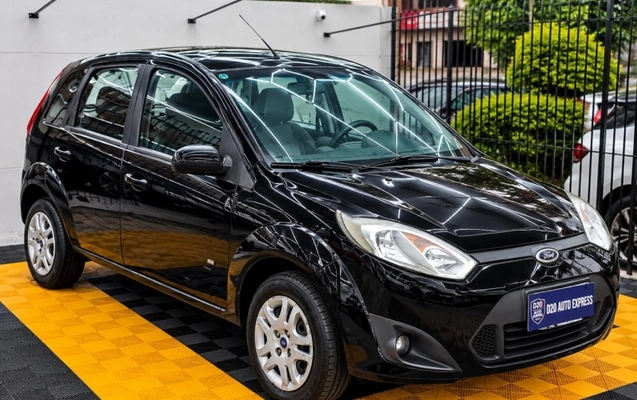 imagem-https://www.socarrao.com.br/sc-vehicle-images-prod/4027653/1792607292953-GwYYPALOdH8arVL7evtdtPE8VkMMeUza.jpg