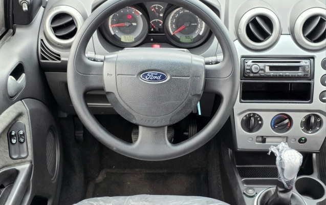 imagem-https://www.socarrao.com.br/sc-vehicle-images-prod/4027653/1792607292964-qH5lLhjuyhMnh0Ap7SyXIWdJ1Lv3Ja4E.jpg