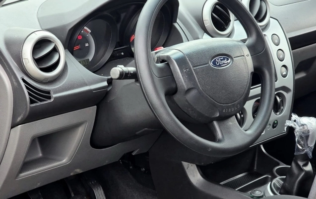 imagem-https://www.socarrao.com.br/sc-vehicle-images-prod/4027653/1792607292967-XKyXWYlRvATm4WWCPKmctRhI5WB1k9dB.jpg
