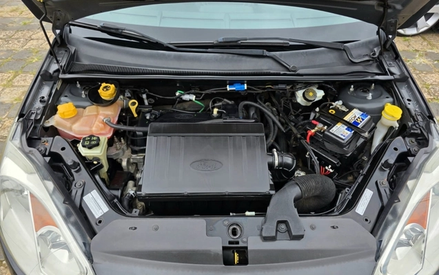 imagem-https://www.socarrao.com.br/sc-vehicle-images-prod/4027653/1792607292981-WhcC0WxTmRwNXjFhzkZYK5CT1WypehsL.jpg