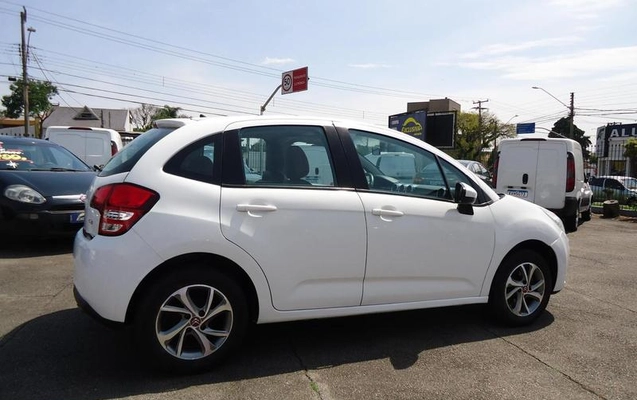 imagem-https://www.socarrao.com.br/sc-vehicle-images-prod/4027699/1790884067306-8416982_4_B_8e6768f80e.jpeg