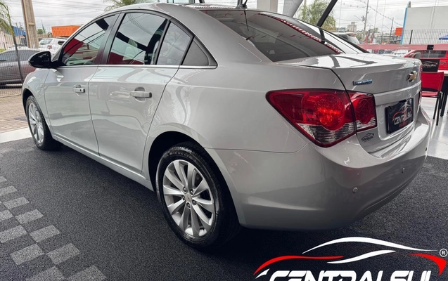 imagem-https://www.socarrao.com.br/sc-vehicle-images-prod/4027837/1790082957455-ad50fc9ea4db40398499633e6ad3b9ca_1790082875388.jpg
