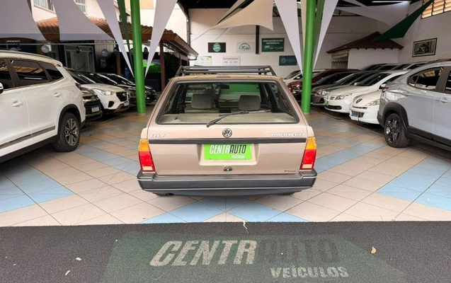 imagem-https://www.socarrao.com.br/sc-vehicle-images-prod/4027873/1790083004967-8470133_5_B_d5ad1d96a8.jpeg