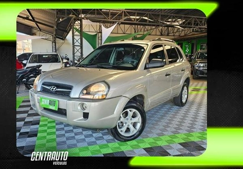 Hyundai Tucson 2.0 16V Mec. 2009 Prata — foto 1 de 3