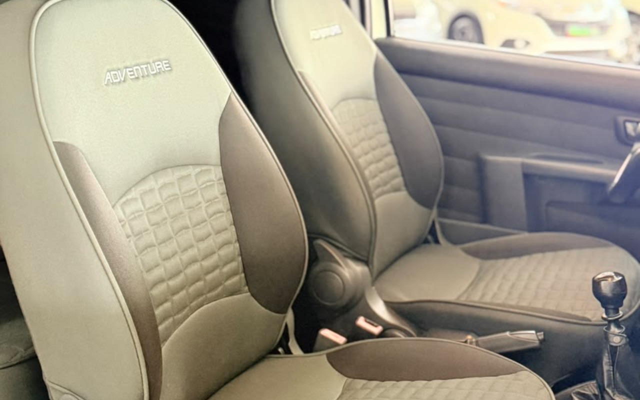 imagem-https://www.socarrao.com.br/sc-vehicle-images-prod/4027991/1790083264637-Y2M0MjY2MmUtYzJjYy00NDE1LTgzMDQtMzlhZDI0NzY5MjY1LmpwZWc.jpeg