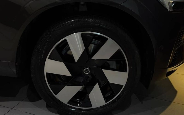 imagem-https://www.socarrao.com.br/sc-vehicle-images-prod/4028005/1790083279726-8479941_15_B_f660271e15.jpeg