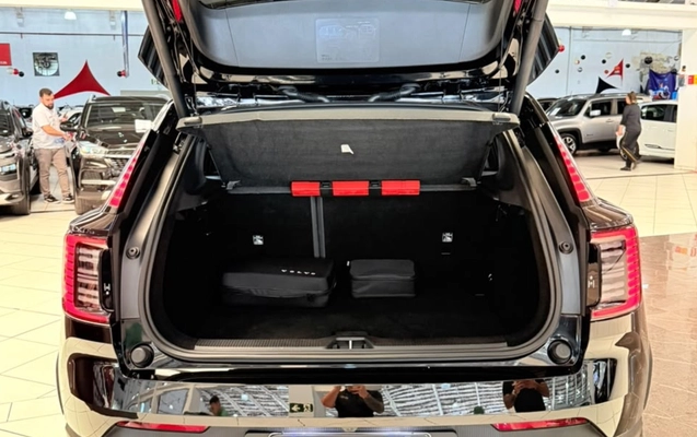 imagem-https://www.socarrao.com.br/sc-vehicle-images-prod/4028108/1790083633755-OWJkMTEwOWUtODliYi00MGU1LTgxOGQtNzMzNGQwNGY3MjVmLmpwZWc.jpeg