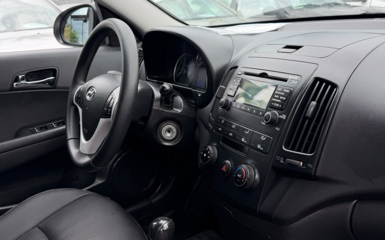 imagem-https://www.socarrao.com.br/sc-vehicle-images-prod/4028150/1790083691991-V2hhdHNBcHAgSW1hZ2UgMjAyNi0wOS0yMSBhdCAwOC41Mi4xMCAoMykuanBlZw.jpeg