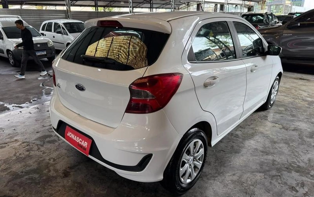 imagem-https://www.socarrao.com.br/sc-vehicle-images-prod/4028393/1790085661061-8493277_17_B_a3fd9f9394.jpeg