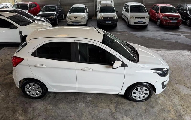 imagem-https://www.socarrao.com.br/sc-vehicle-images-prod/4028393/1790085661099-8493277_2_B_6a8f5d33d8.jpeg