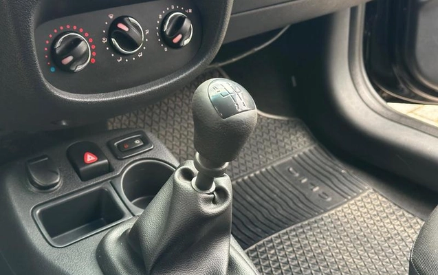 imagem-https://www.socarrao.com.br/sc-vehicle-images-prod/4028410/1790084087508-8499739_14_B_19eaf338df.jpeg
