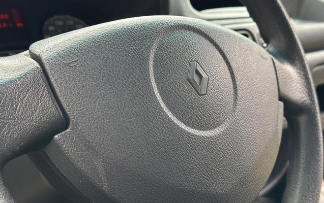 imagem-https://www.socarrao.com.br/sc-vehicle-images-prod/4028410/1790084087509-8499739_15_B_783e51f10c.jpeg